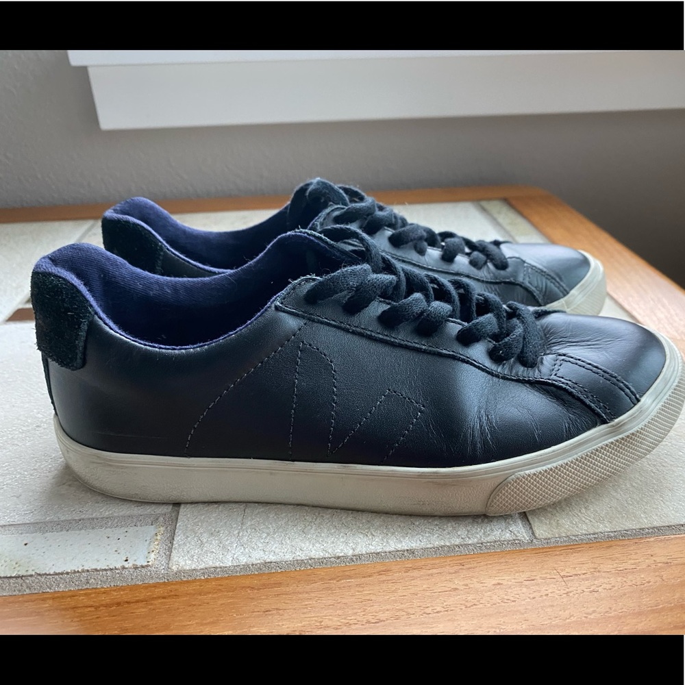 Veja Esplar Black Leather Sneaker